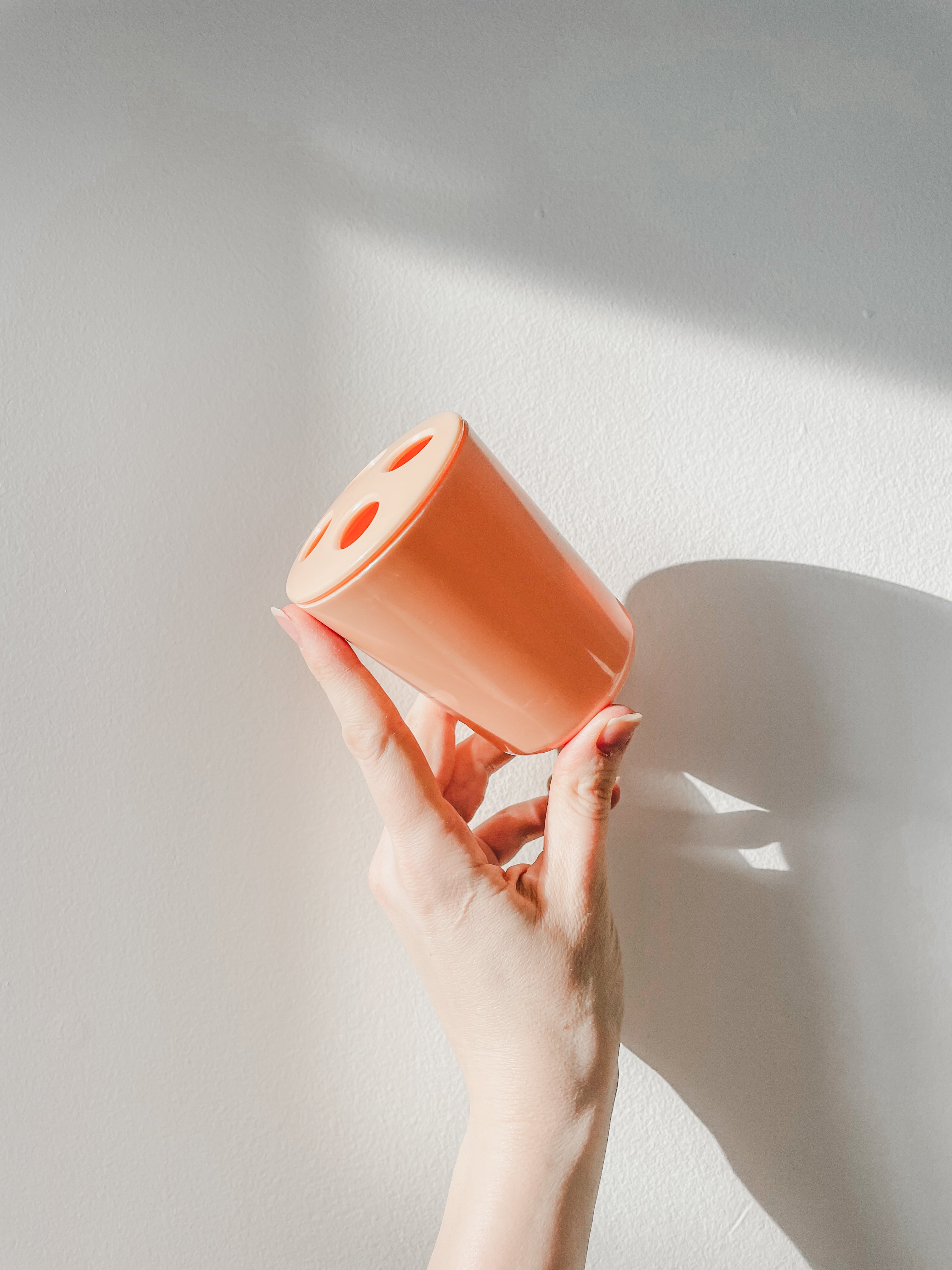 VINTAGE TOILETRIES SET