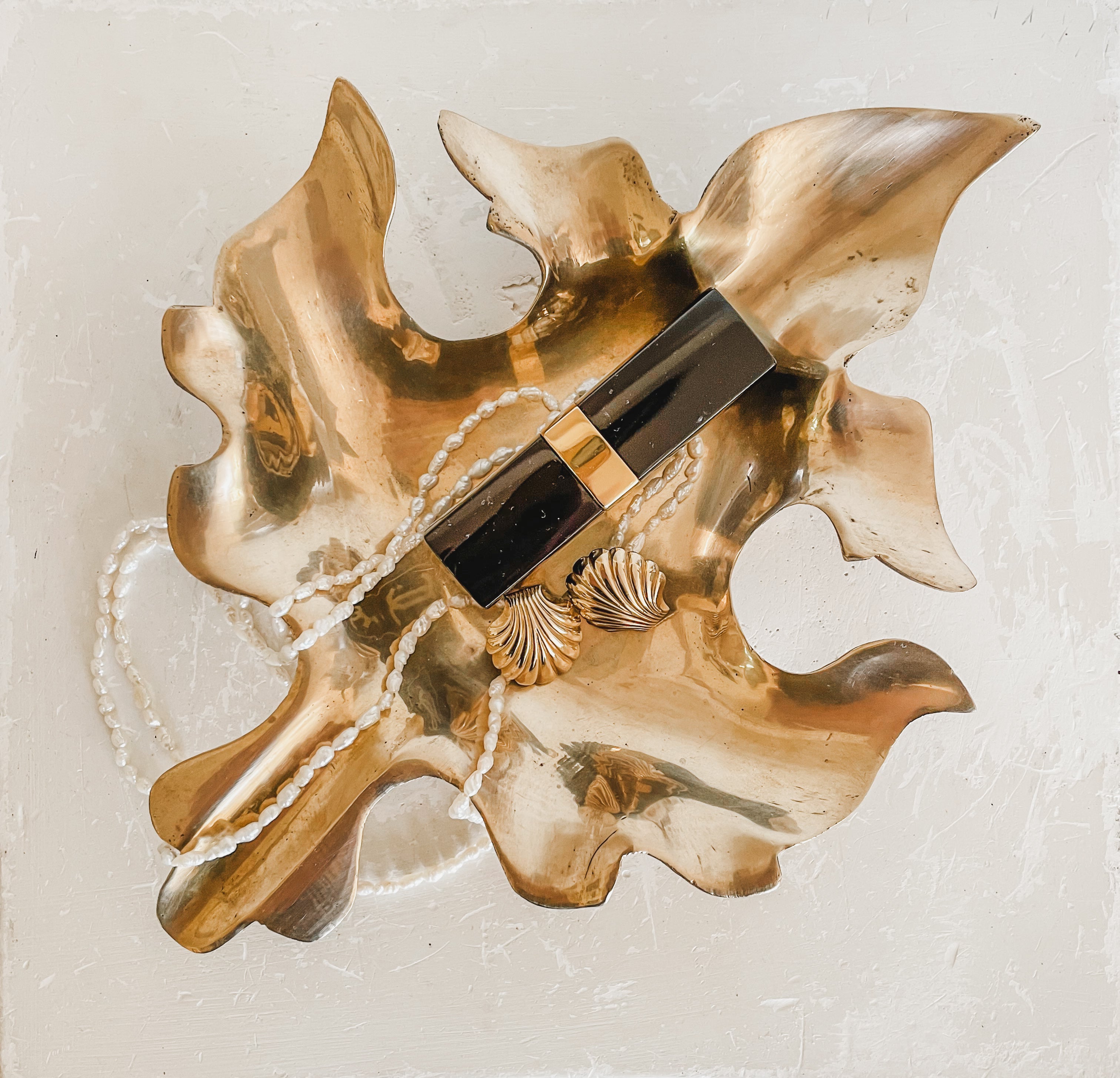 VINTAGE BRASS LEAF DISH