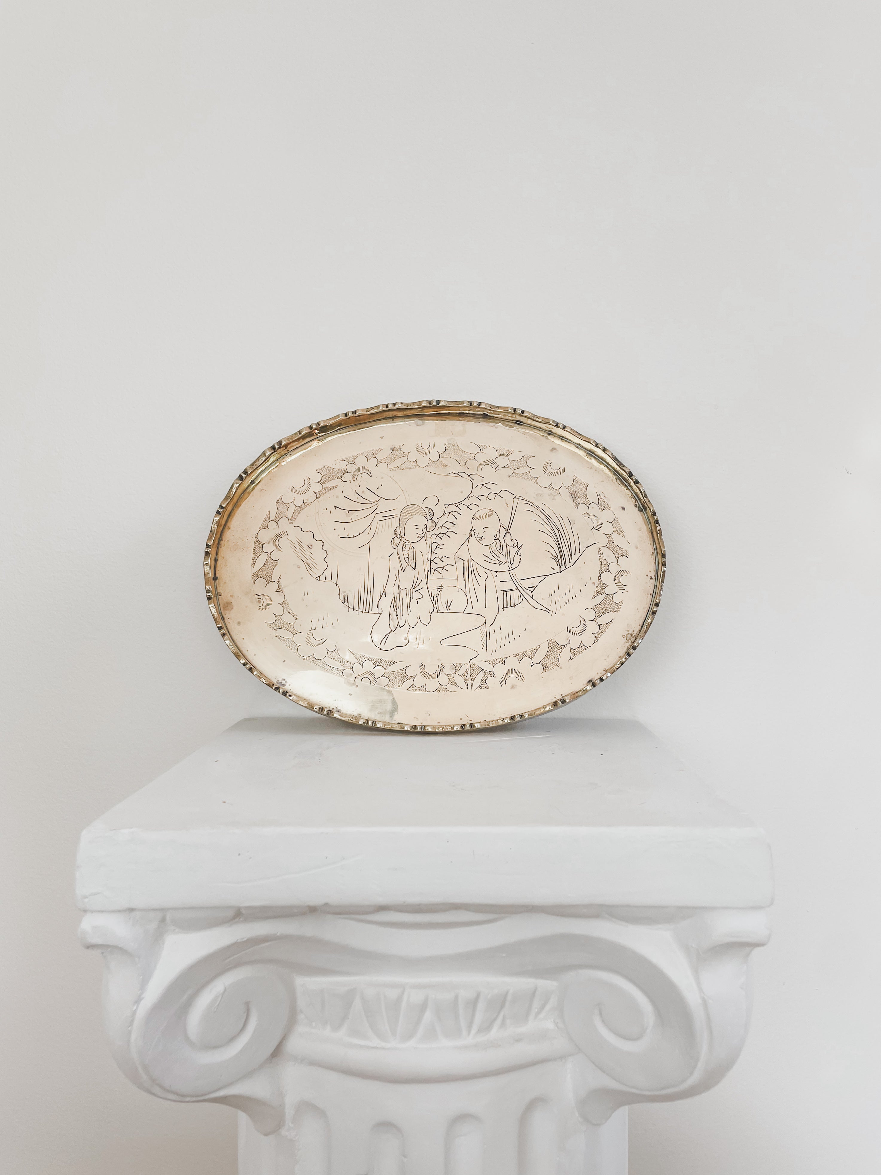 VINTAGE BRASS ORIENTAL TRAY