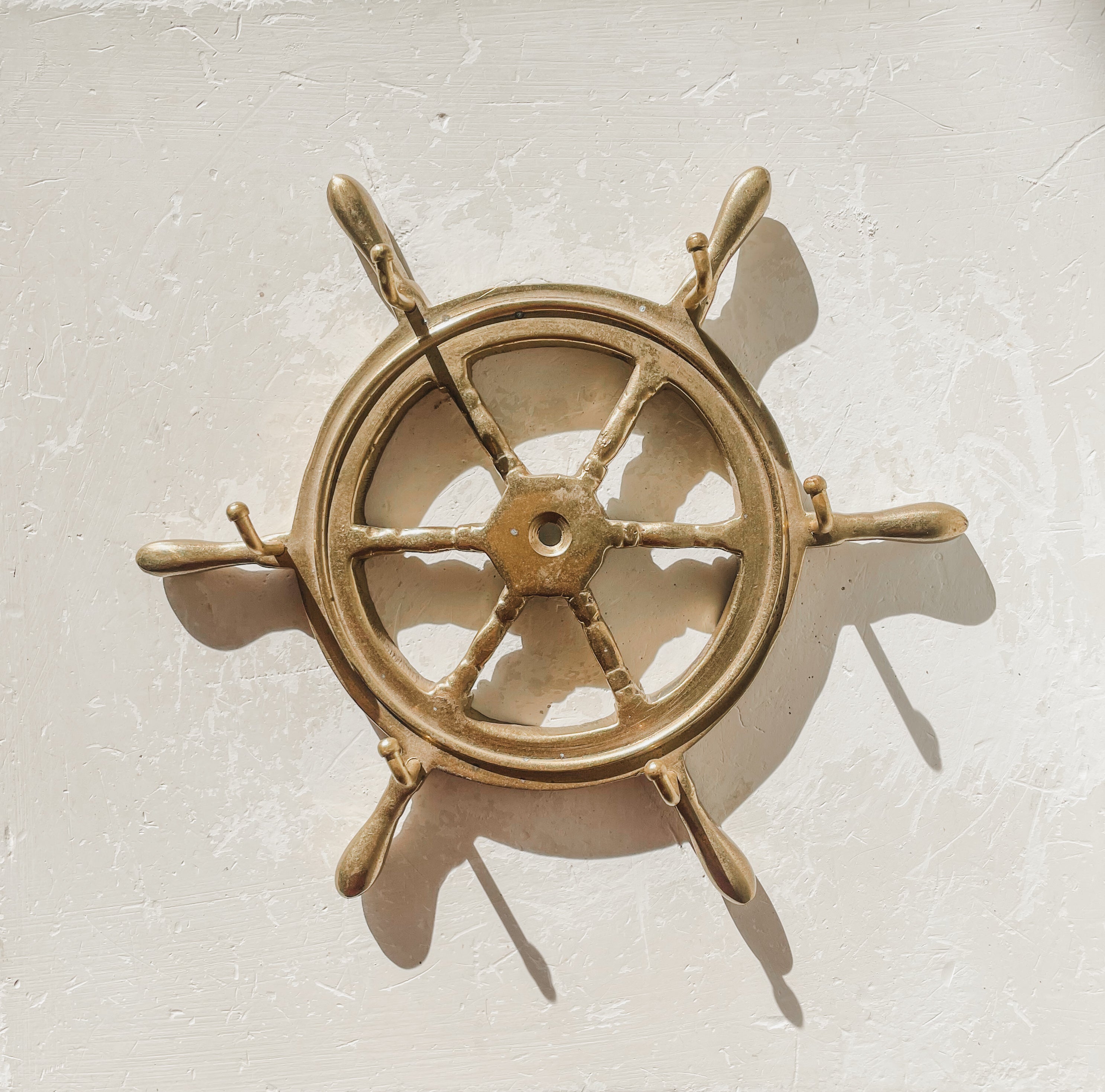 VINTAGE BRASS NAUTICAL SHIP’S WHEEL WALL HOOK