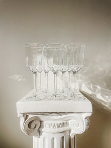 VINTAGE LUMINARC ‘OCTIME’ CLEAR WINE GLASSES