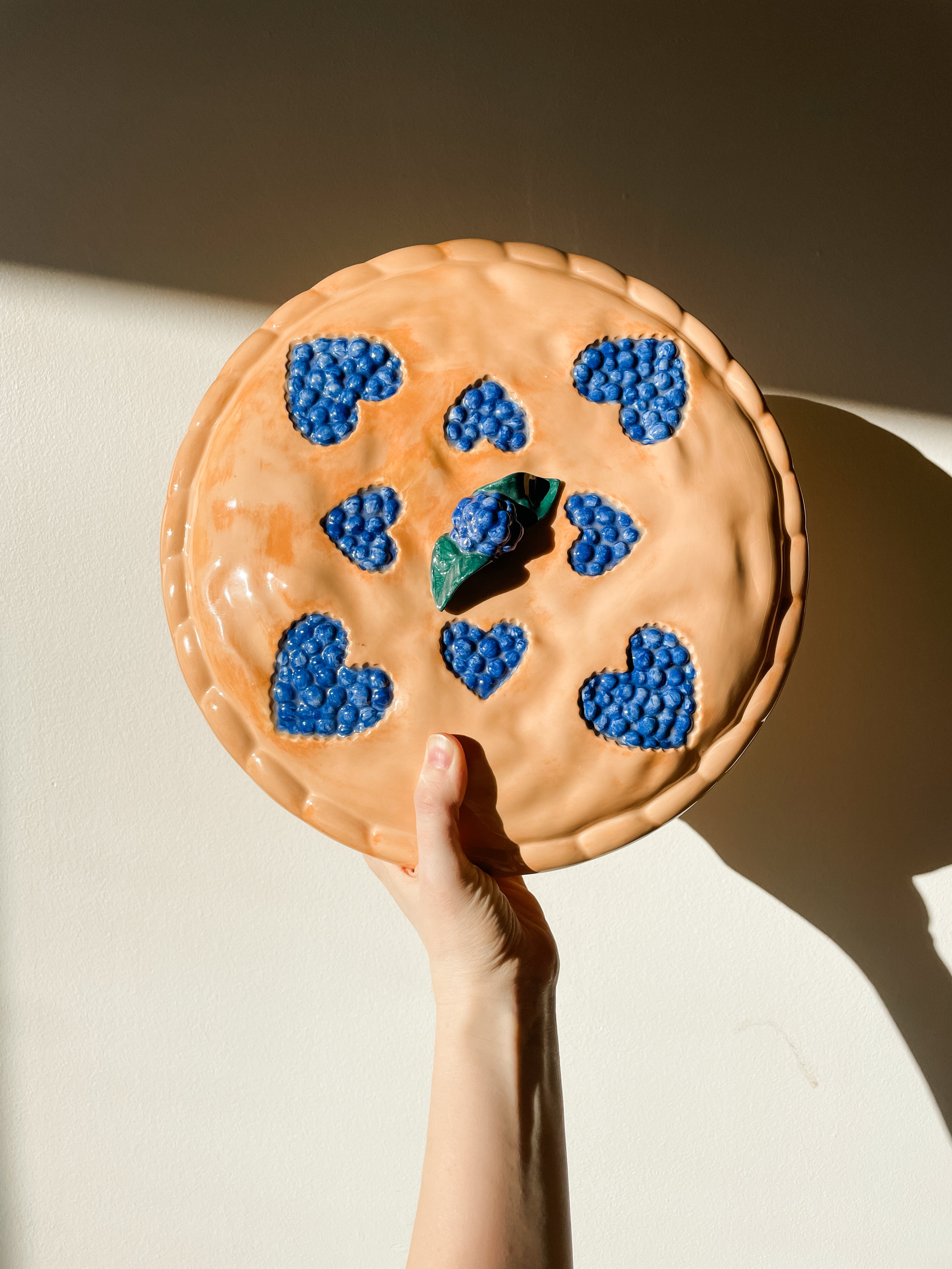 VINTAGE CERAMIC BLUEBERRY PIE STASHER