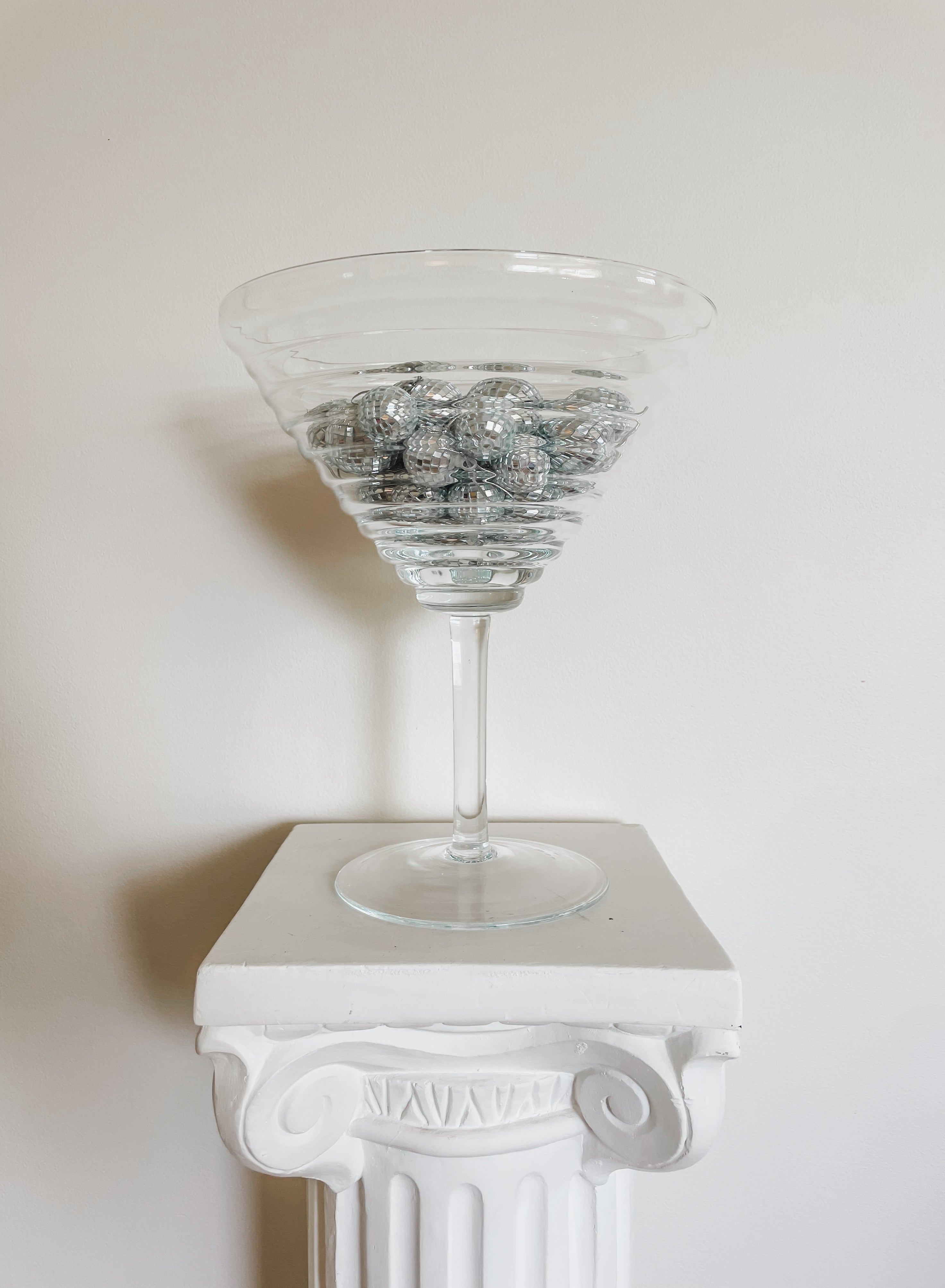 VINTAGE POP ART MARTINI GLASS