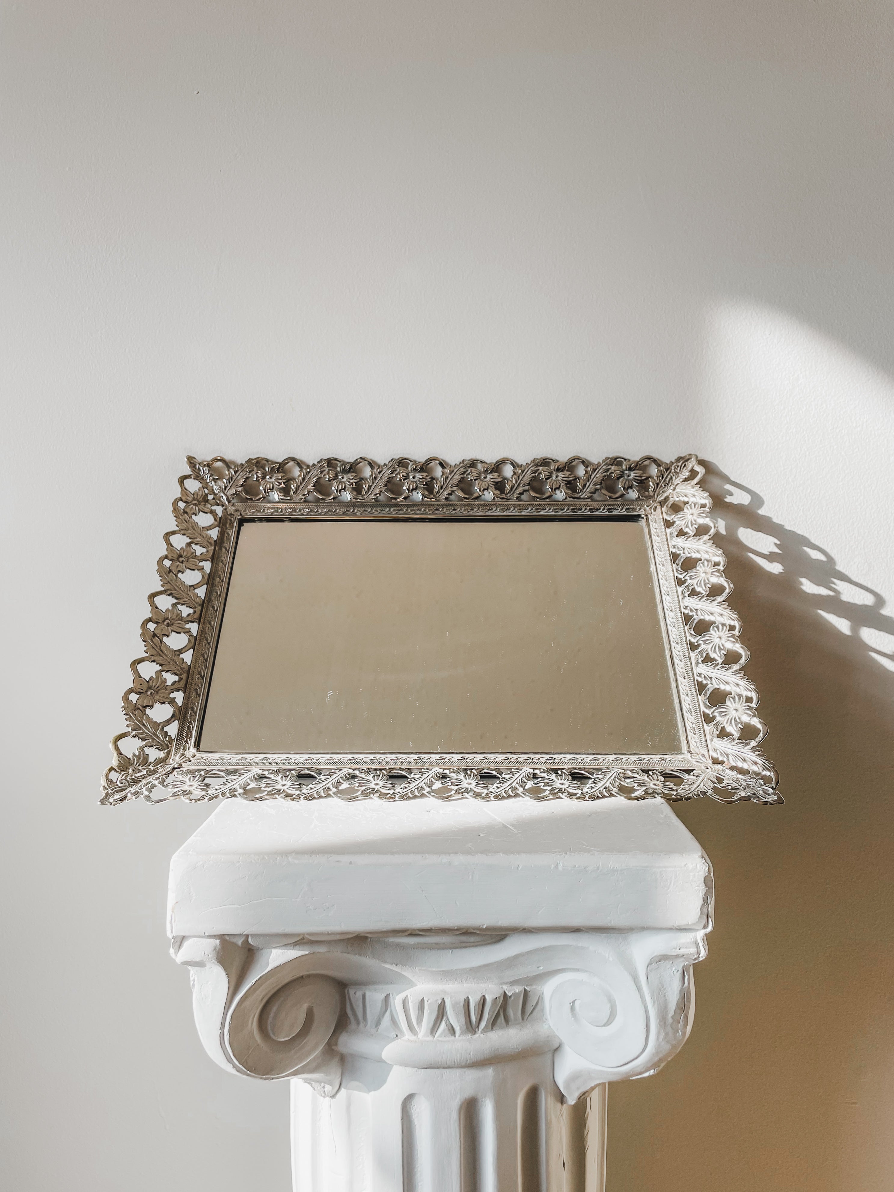 VINTAGE FILIGREE MIRRORED VANITY TRAY