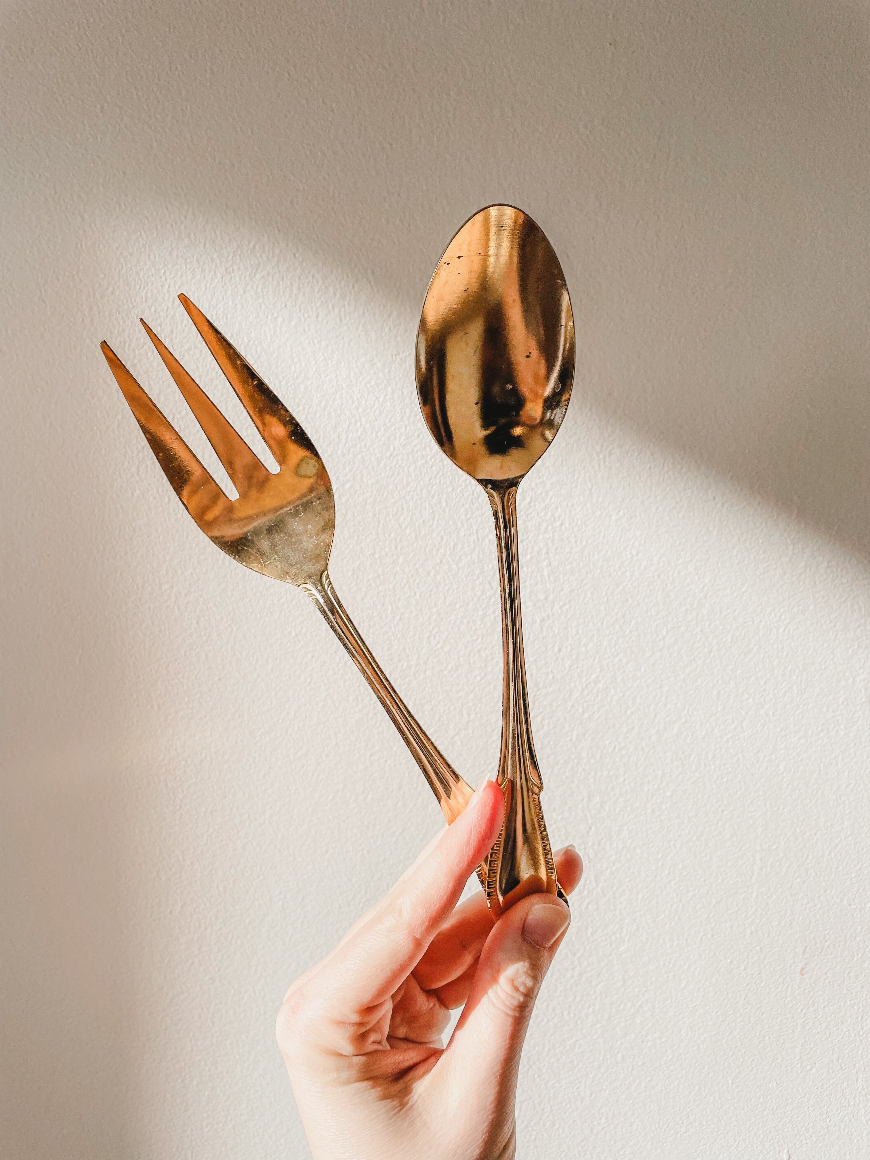 VINTAGE FARBERWARE ‘BREEZE GOLD’ FLATWARE