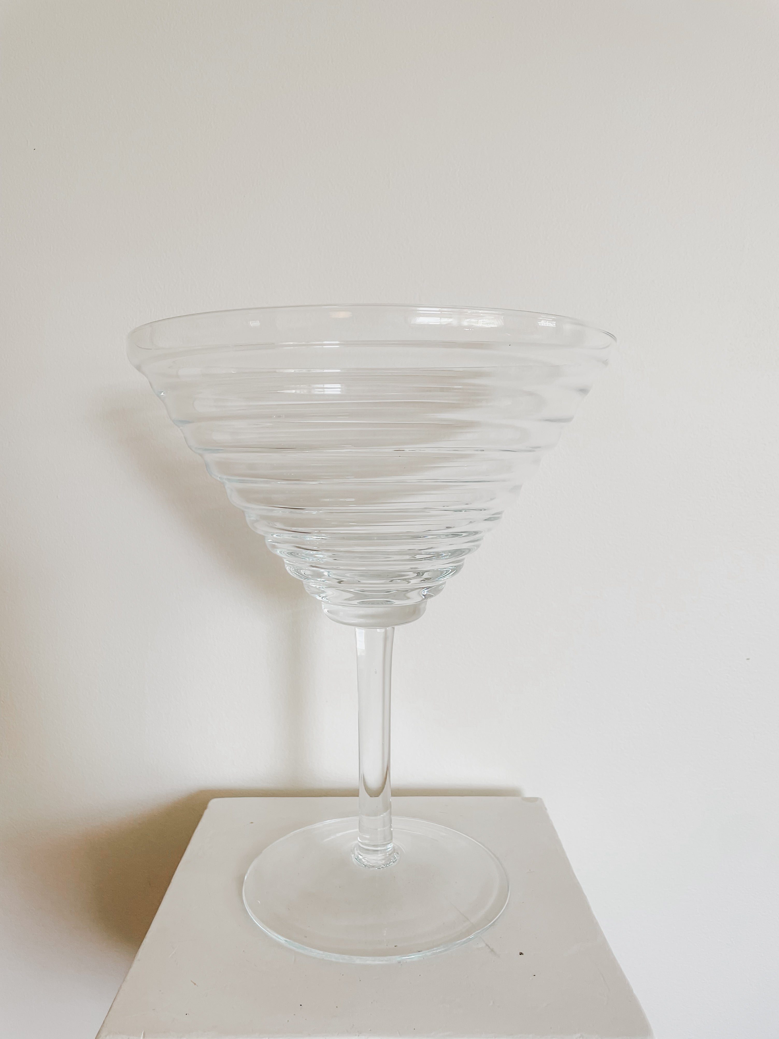 VINTAGE POP ART MARTINI GLASS
