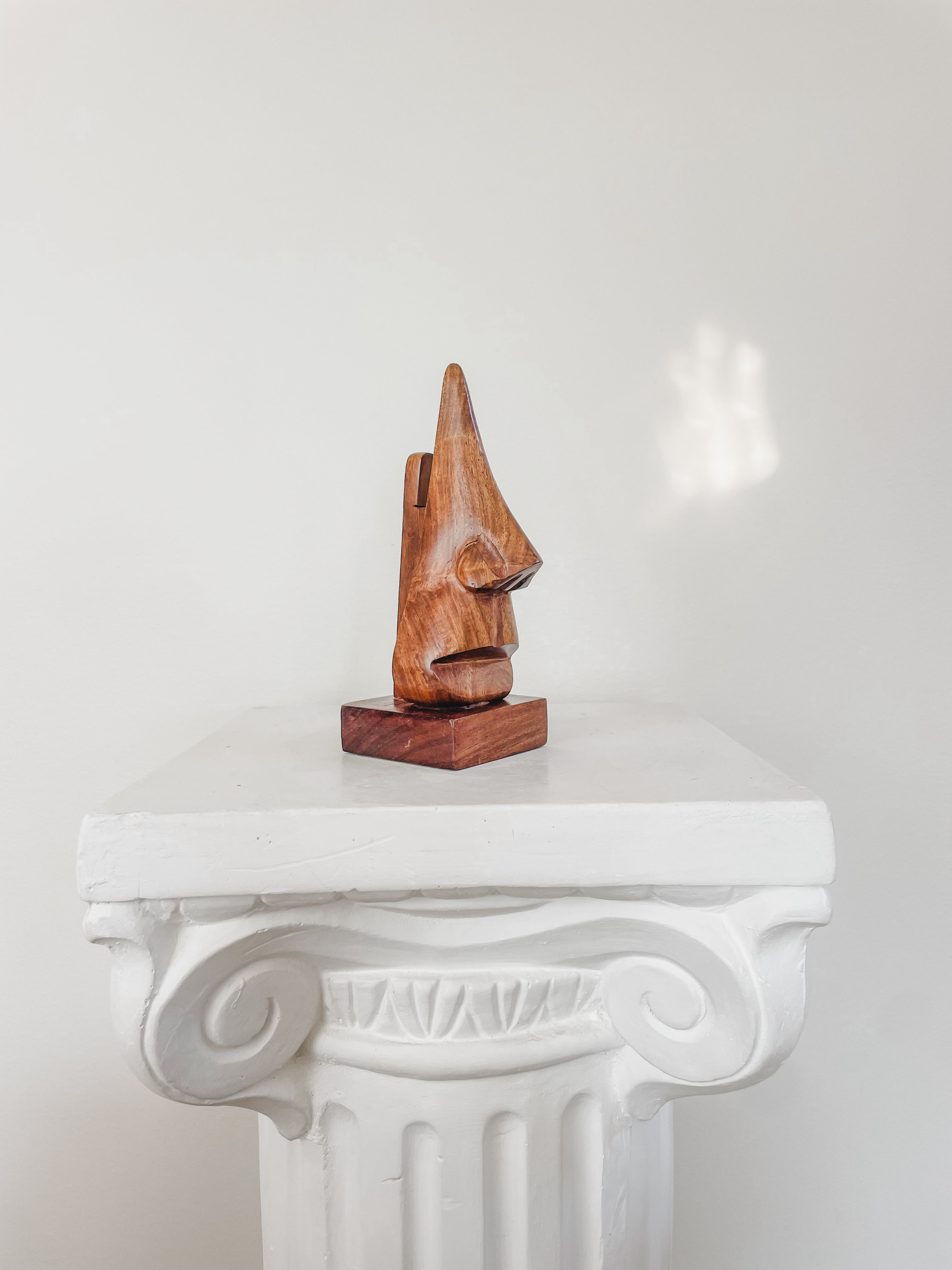 MID CENTURY STYLE WOOD EYEGLASS STAND