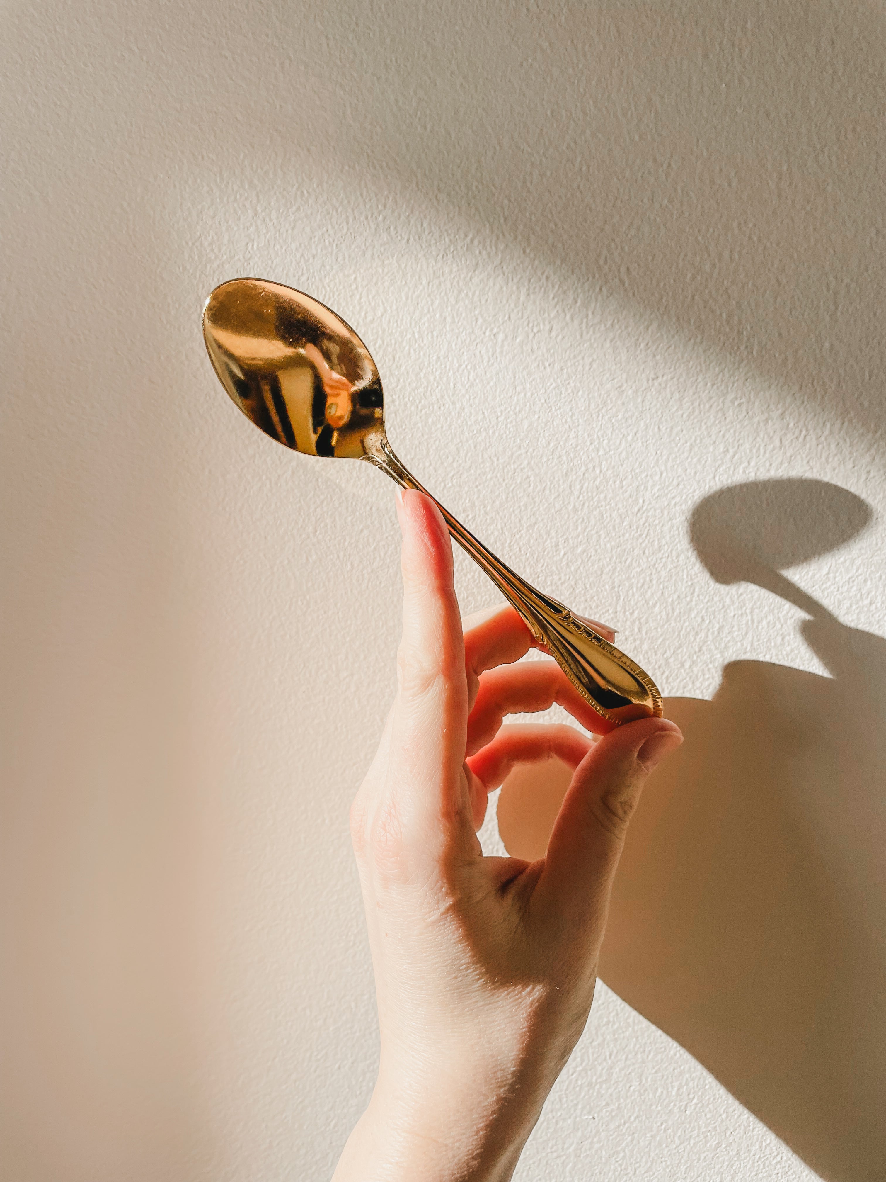 VINTAGE FARBERWARE ‘BREEZE GOLD’ FLATWARE