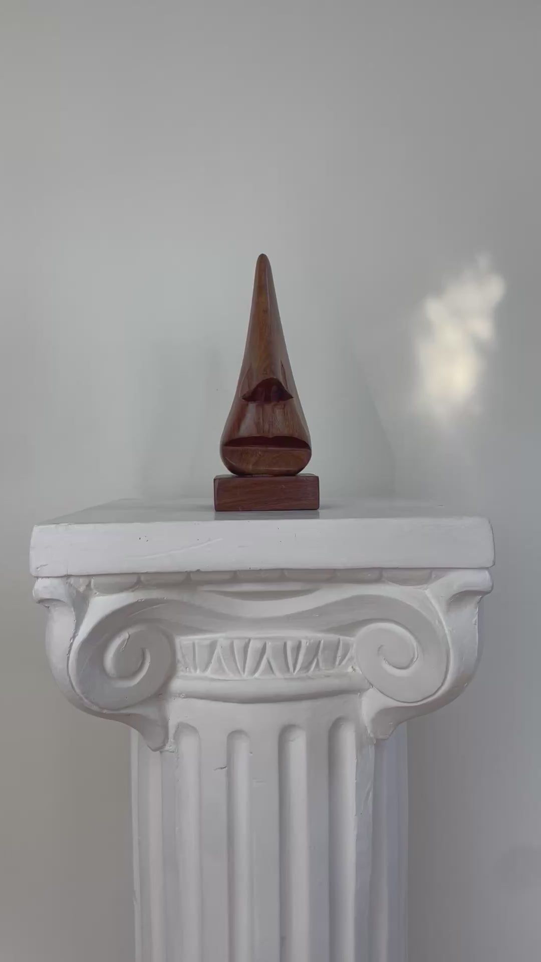 MID CENTURY STYLE WOOD EYEGLASS STAND