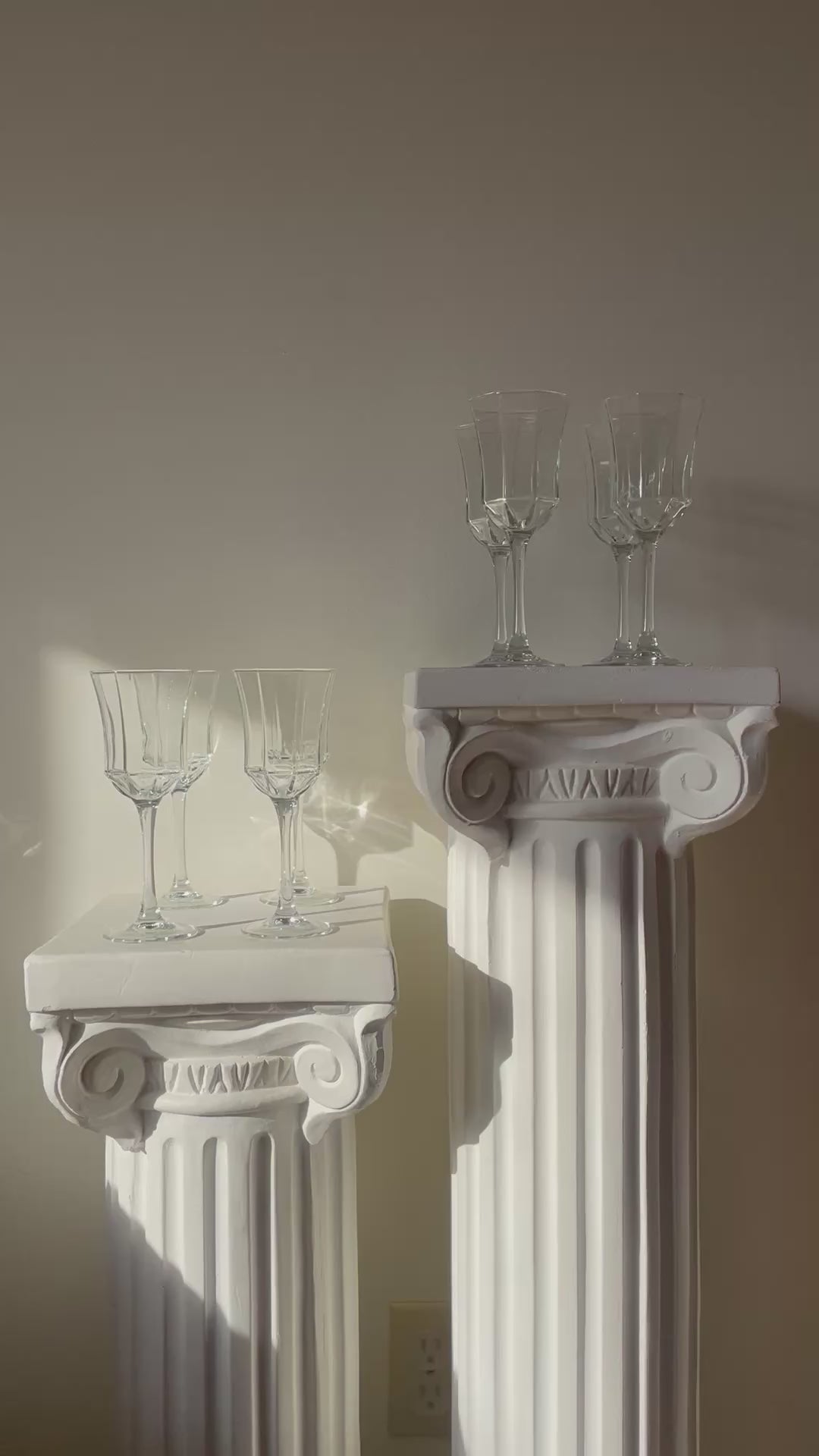 VINTAGE LUMINARC ‘OCTIME’ CLEAR WINE GLASSES
