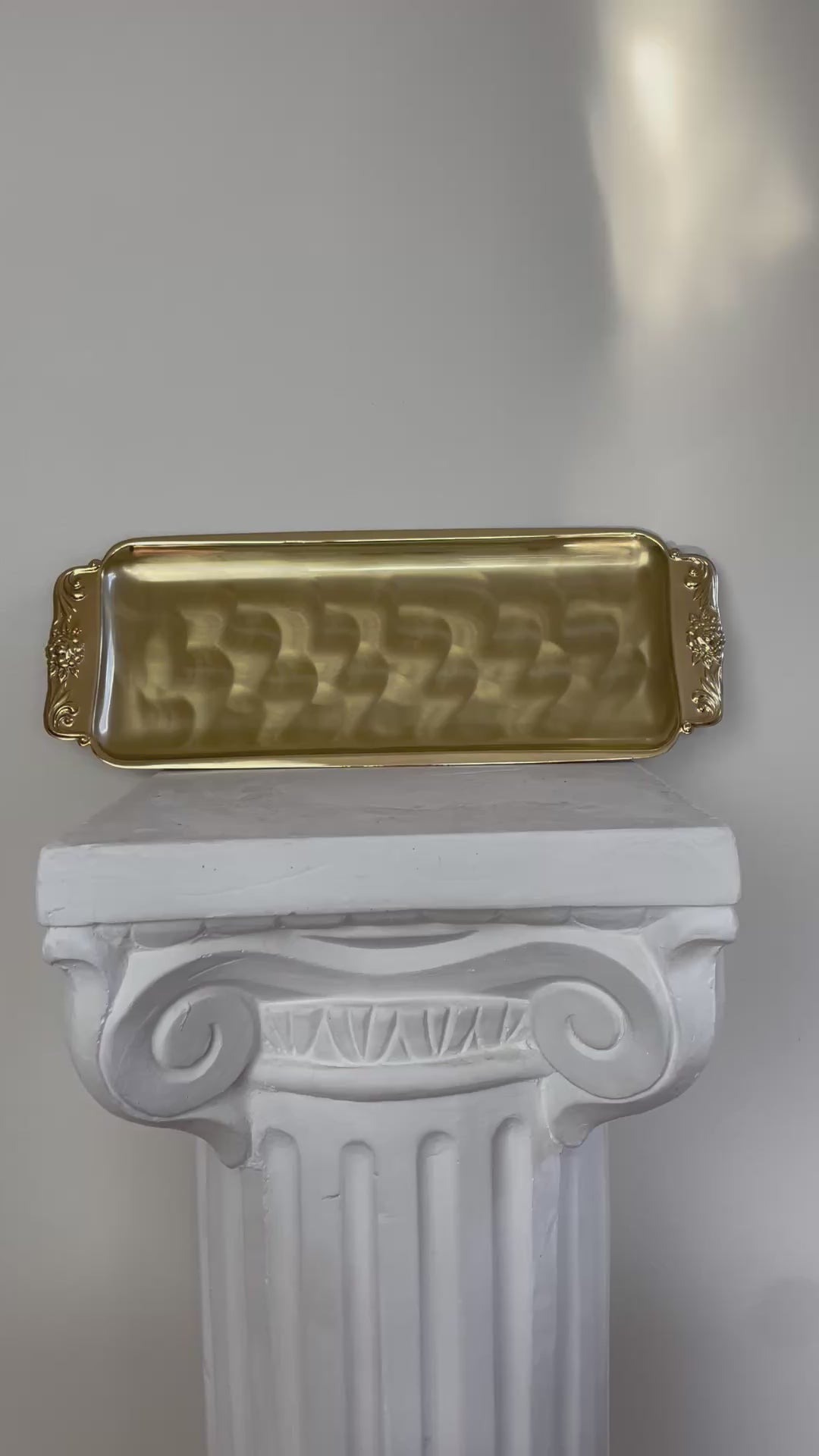 VINTAGE BRASS TRAY